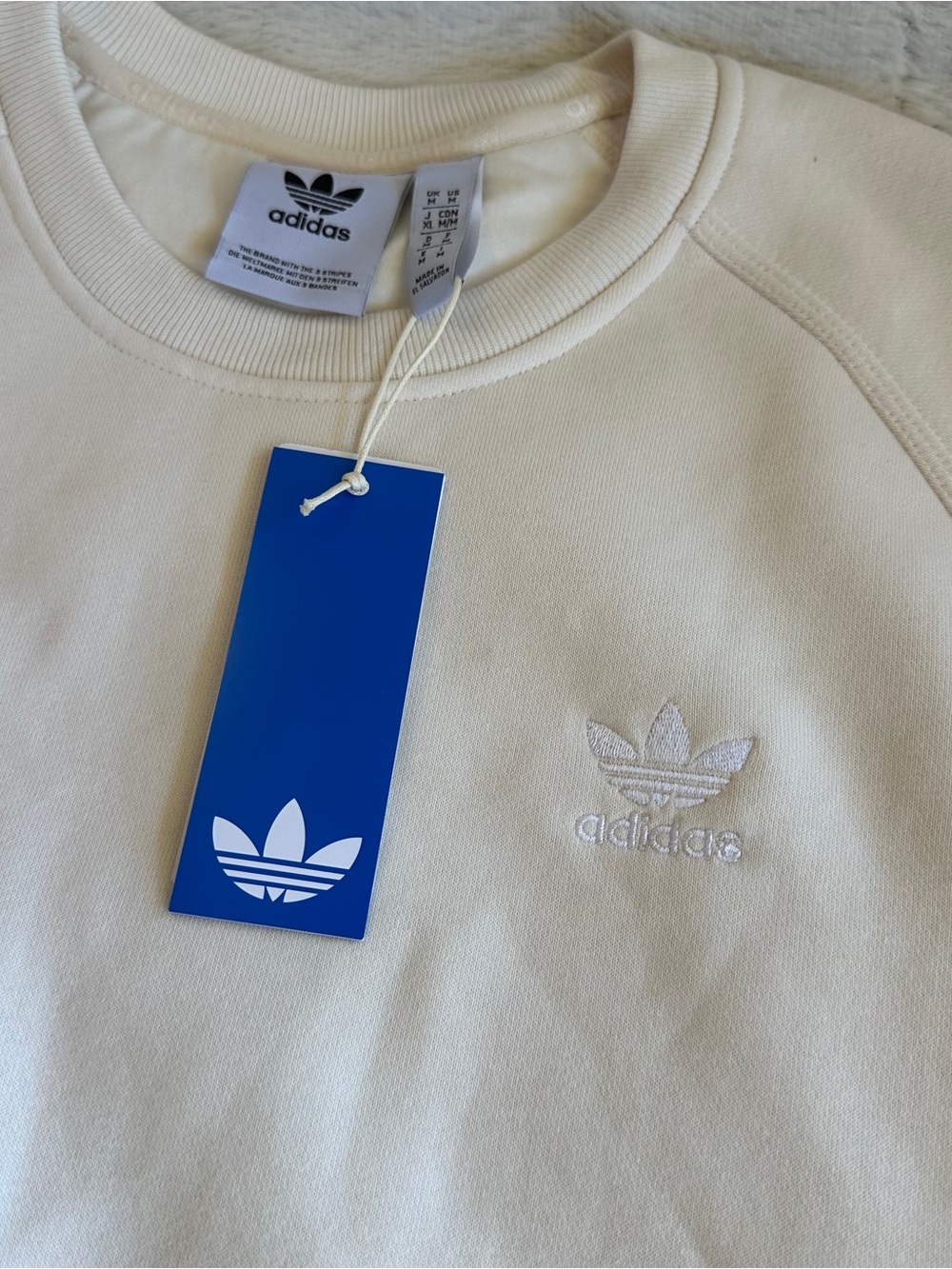 NWT Men’s M Adidas Off-White Trefoil Crew Sweatshirt - Picture 7 of 9